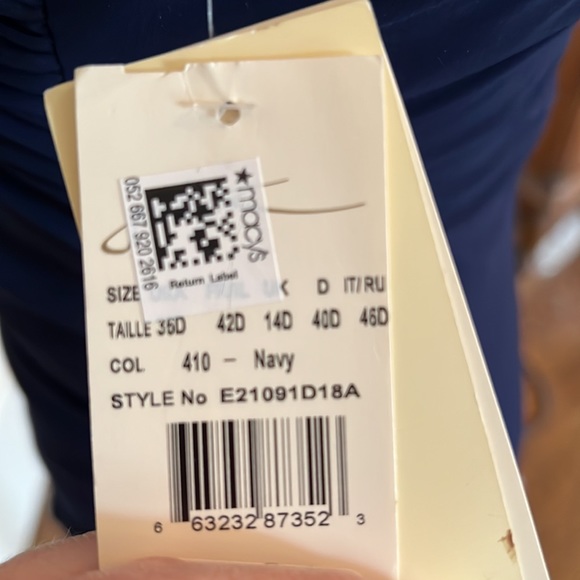 NWT navy tankini top only - Picture 6 of 8